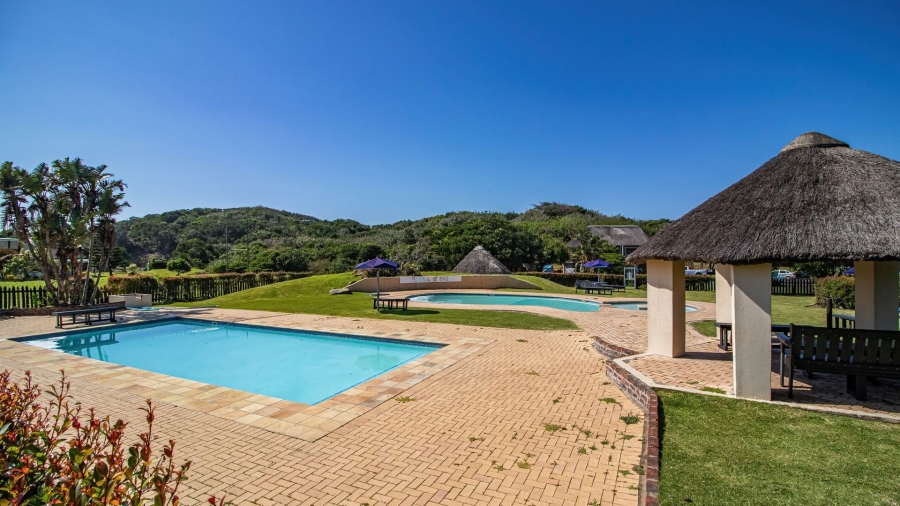 4 Bedroom Property for Sale in Cove Rock Eastern Cape